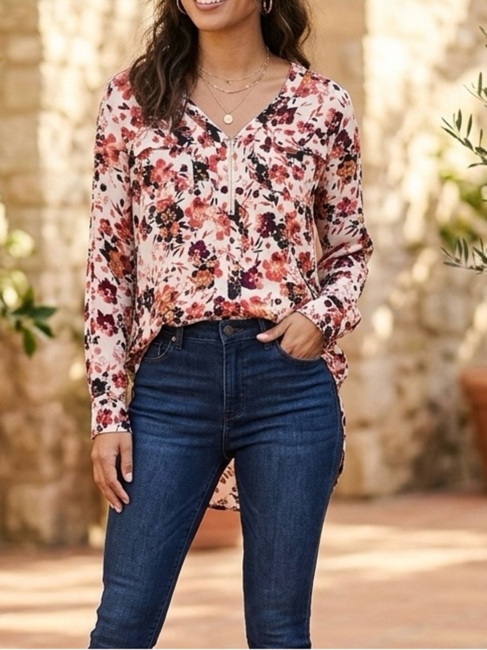 Candies Floral Hi/Low Blouse. Size Medium